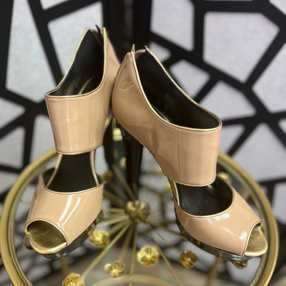 BCBG Generation tan stiletto sandals